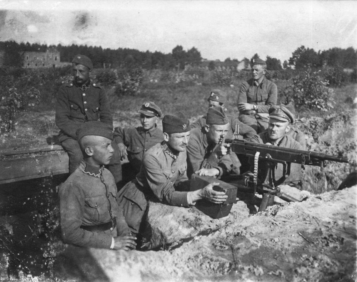 Polish-soviet_war_1920_Polish_defences_near_Milosna,_August.