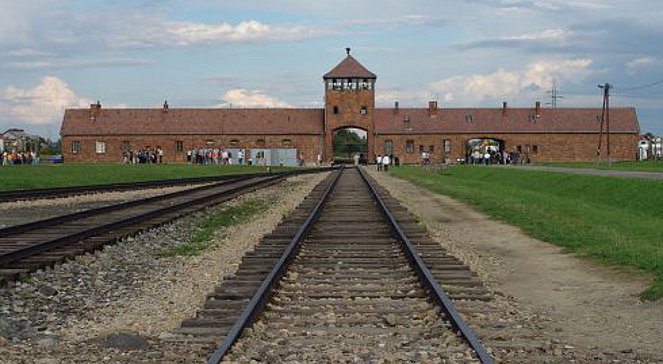 Auschwitz: